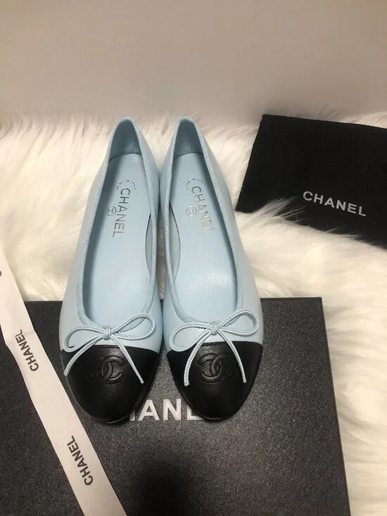 Chanel Women's Flats - Light Blue and Black - Picture 6 of 9
